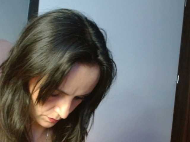 ValeriaGomezz's BongaCams show and profile