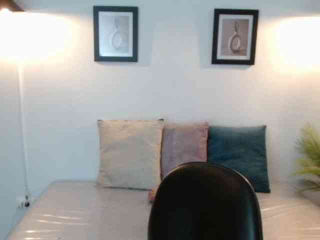 ValeriaGomezz webcam