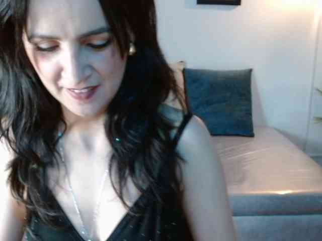 ValeriaGomezz webcam