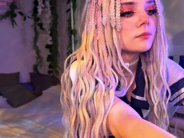 Nightmare-Moon's BongaCams show and profile