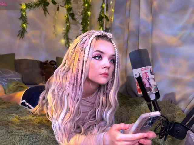 Nightmare-Moon webcam