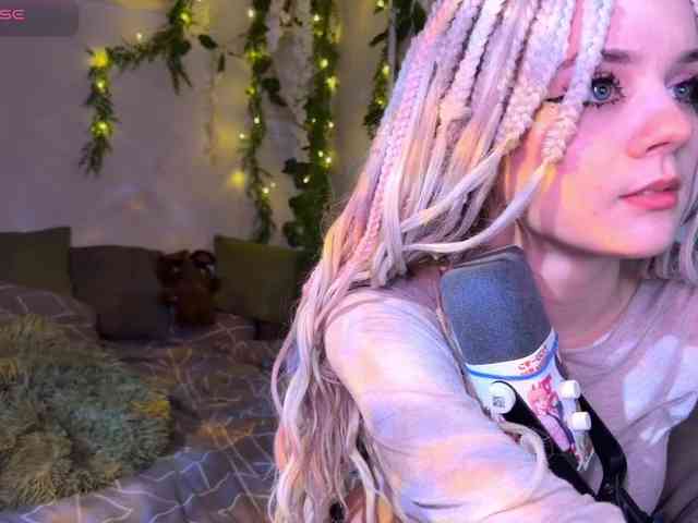 Nightmare-Moon Live Webcam on BongaCams