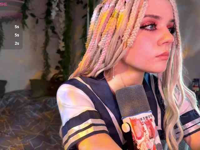 Nightmare-Moon webcam