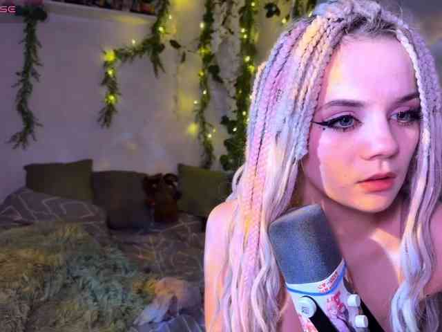 Nightmare-Moon webcam