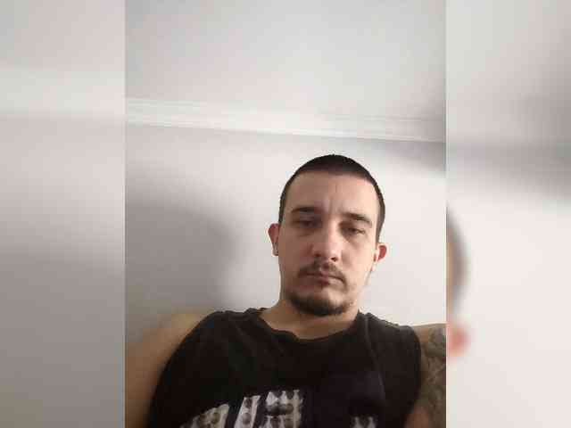 MrForYourEyesOnl... Live Webcam on BongaCams