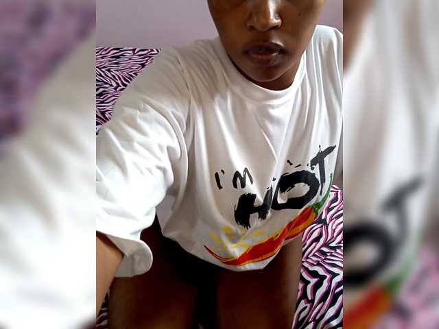 Profile and Statistics for Clarahoney on BongaCams