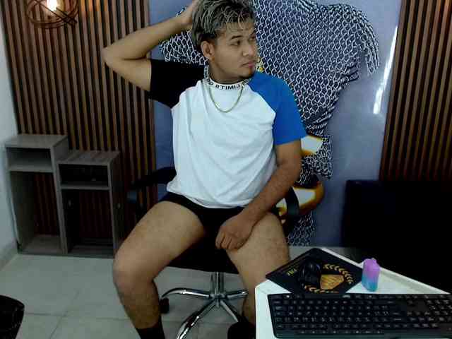 jacobxhott jacobxhott