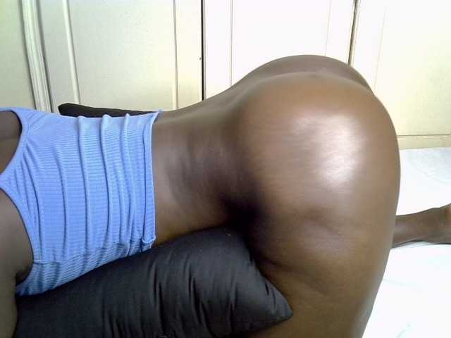 desirdoll23's BongaCams show and profile