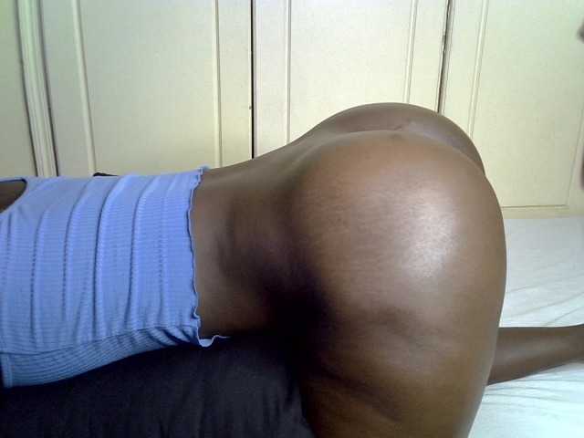 desirdoll23's BongaCams show and profile