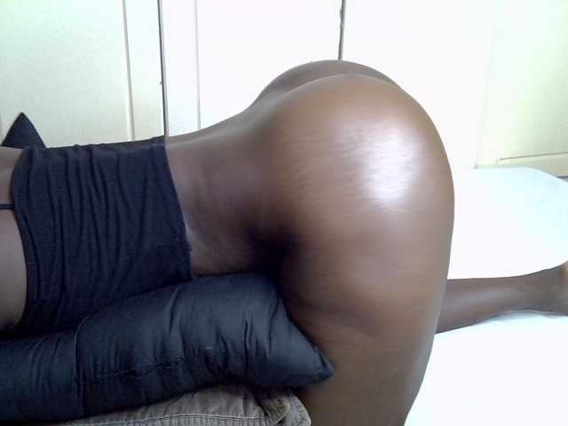 desirdoll23's BongaCams show and profile