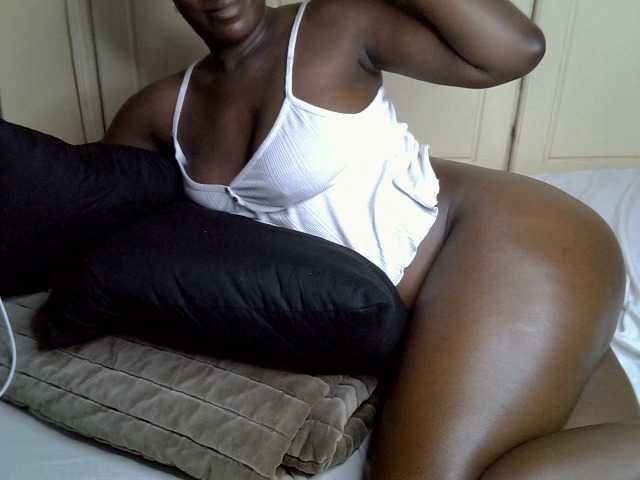 desirdoll23's BongaCams show and profile