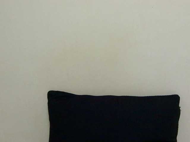 Riccara's BongaCams show and profile