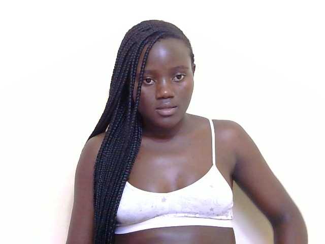 Riccara's BongaCams show and profile