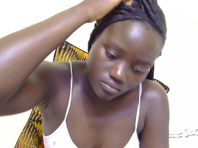 Riccara's BongaCams show and profile