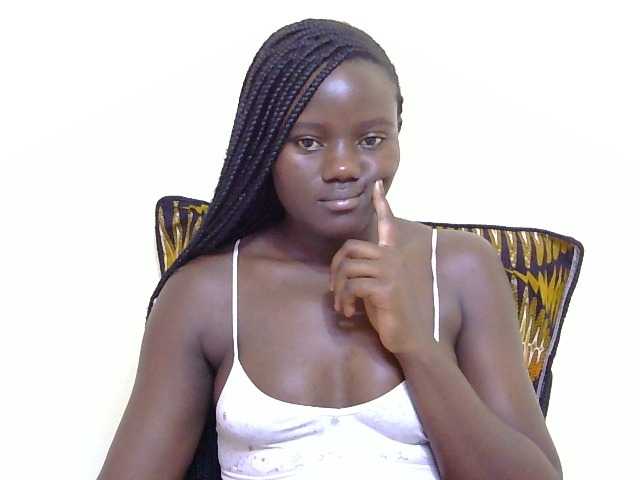 Riccara's BongaCams show and profile