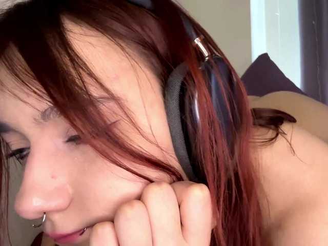 AvelinaBagron's BongaCams show and profile