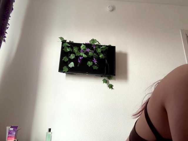 AvelinaBagron's BongaCams show and profile