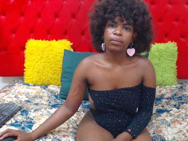 YoungestAngel Live Webcam on BongaCams