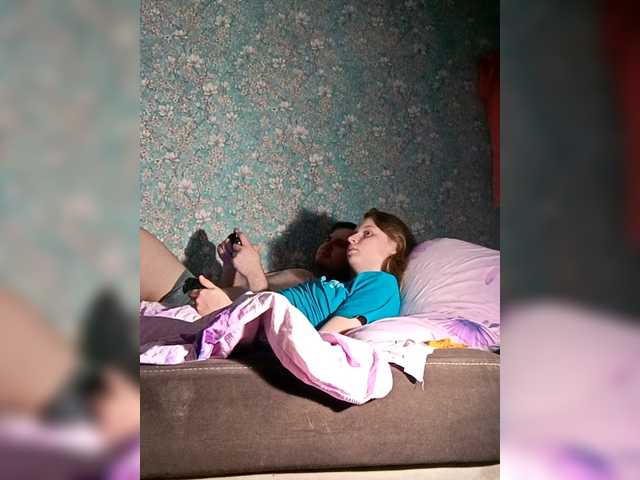 le modèle Mikki1999 est en webcam porno dans un show sur le site bongacams, il possède les tags suivants: White/Caucasian,Brunette,Trimmed