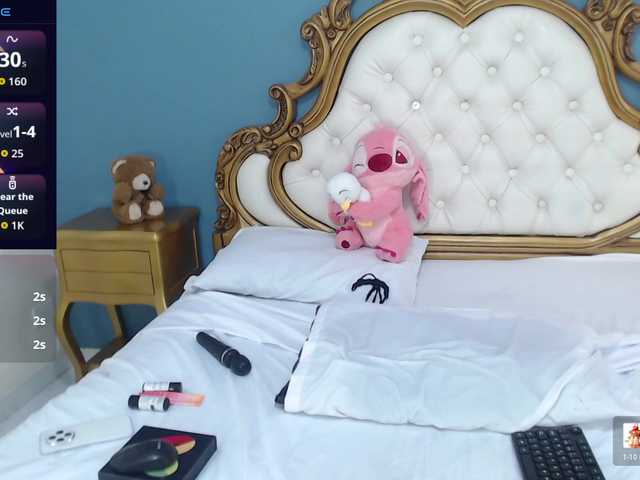 ZairaRogue's BongaCams show and profile