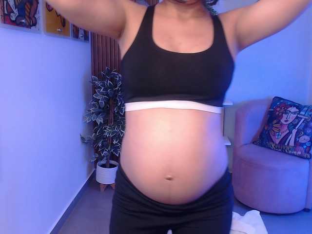 Tina-Lewis's BongaCams show and profile