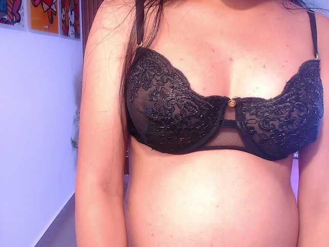 Tina-Lewis's BongaCams show and profile