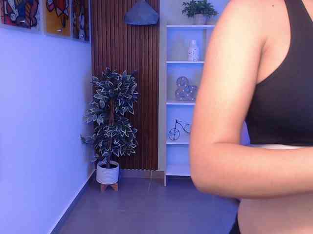 Tina-Lewis Live Webcam on BongaCams
