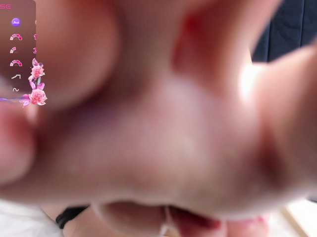 KarlaSimons's BongaCams show and profile