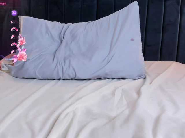 KarlaSimons's BongaCams show and profile