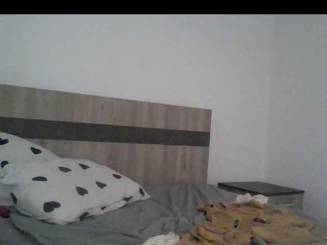 MoniqX0X's BongaCams show and profile