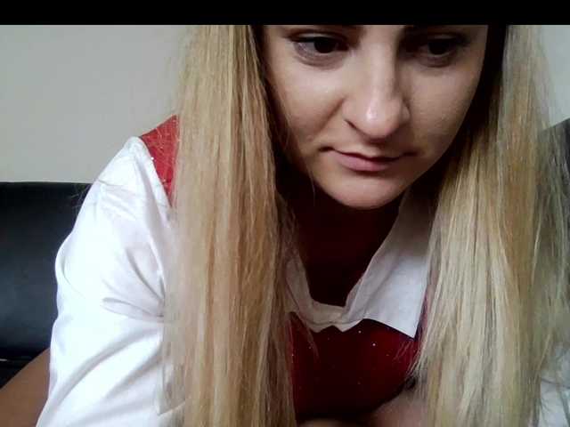 MoniqX0X's BongaCams show and profile