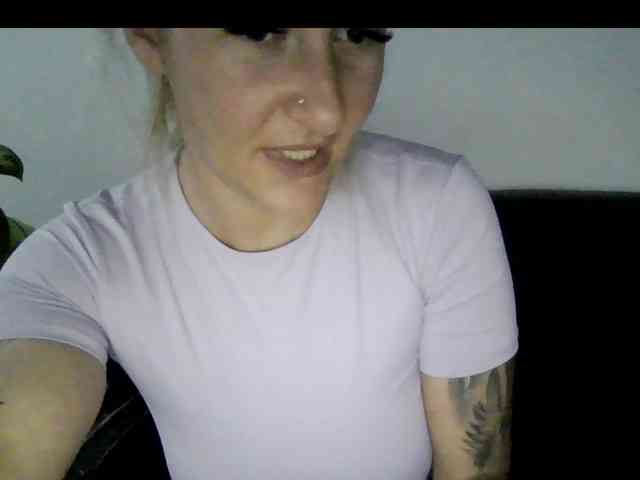 MoniqX0XandBrozovX webcam