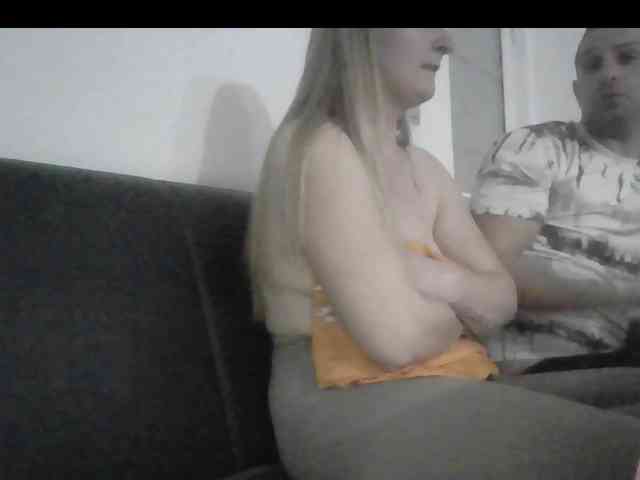 MoniqX0XandBrozovX webcam