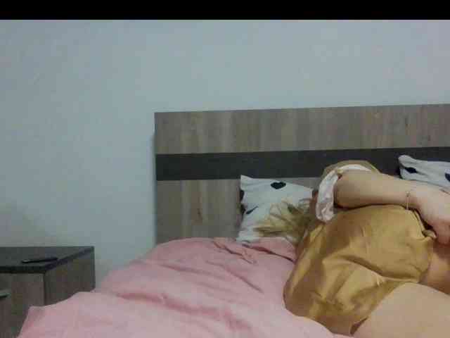 MoniqX0XandBrozovX webcam