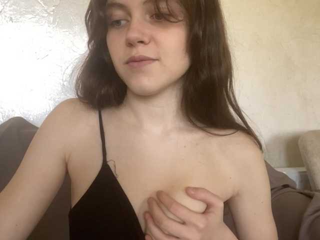 NicolRosebrook's BongaCams show and profile