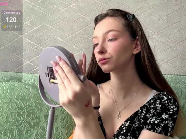 le modèle BonitaMuzio est en webcam porno dans un show sur le site bongacams, il possède les tags suivants: White/Caucasian,Brunette,Trimmed