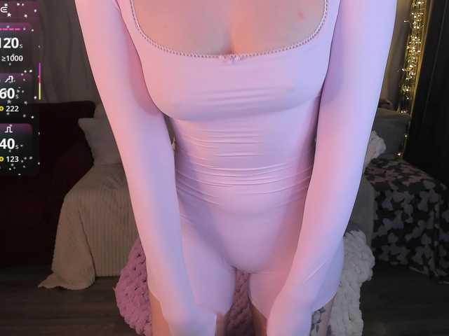 NETSENZURA's BongaCams show and profile