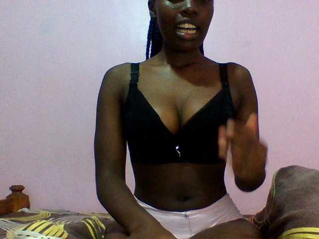 Sexxyjoy Live Cam on BongaCams