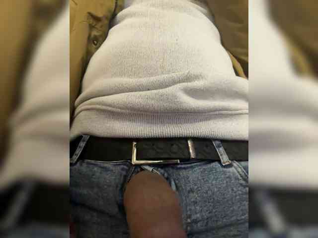 Gandrobinhood Live Webcam on BongaCams