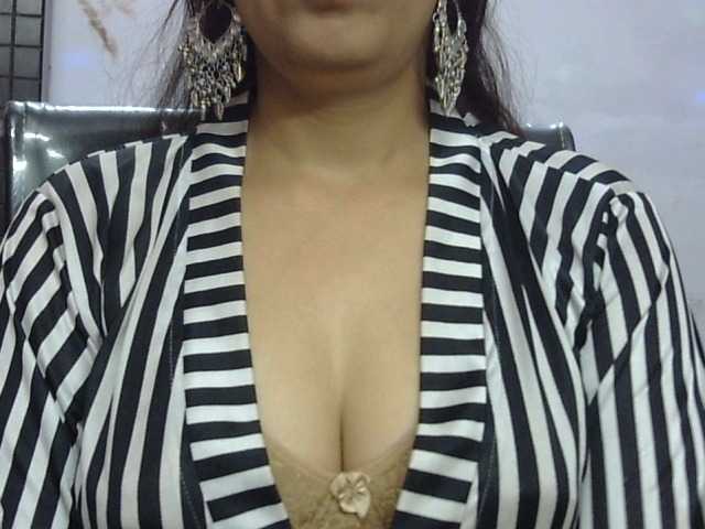 hotpriya1