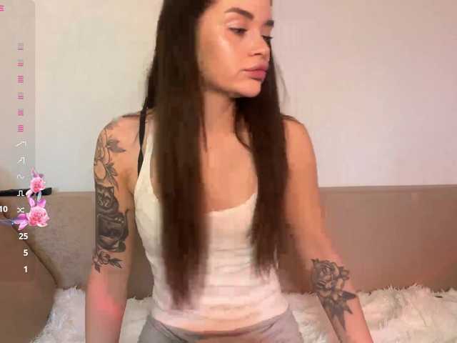le modèle LetishaDukett est en webcam porno dans un show sur le site bongacams, il possède les tags suivants: White/Caucasian,Brunette,Trimmed