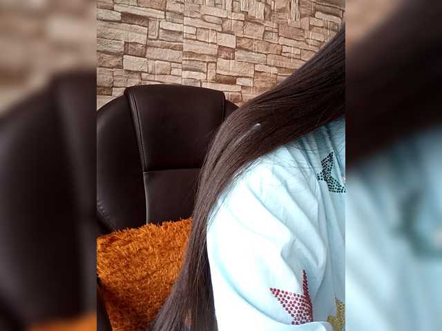 Bella-152's BongaCams show and profile