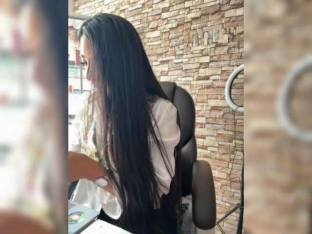 Bella-152's BongaCams show and profile