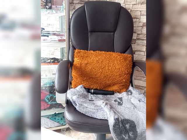 Bella-152's BongaCams show and profile