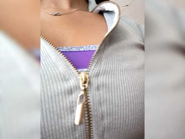 Bella-152's BongaCams show and profile