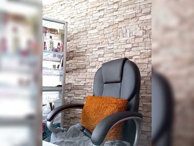 Bella-152's BongaCams show and profile