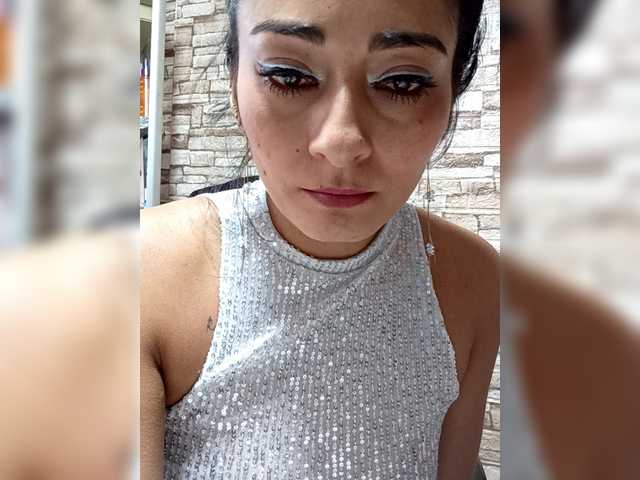 Bella-152's BongaCams show and profile