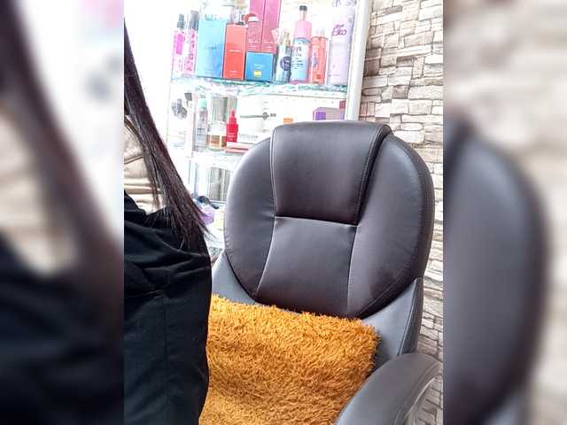 Bella-152's BongaCams show and profile