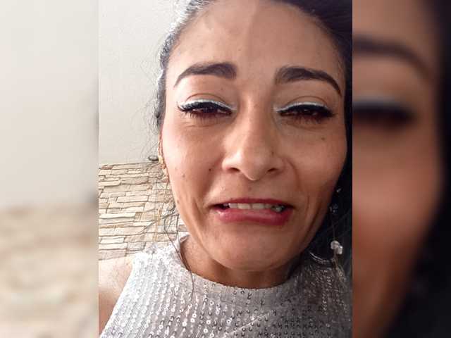 Bella-152's BongaCams show and profile