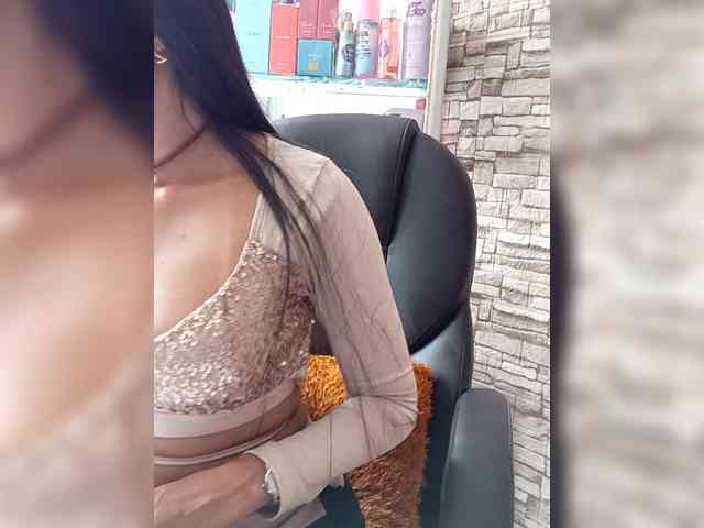 Bella-152 Live Webcam on BongaCams